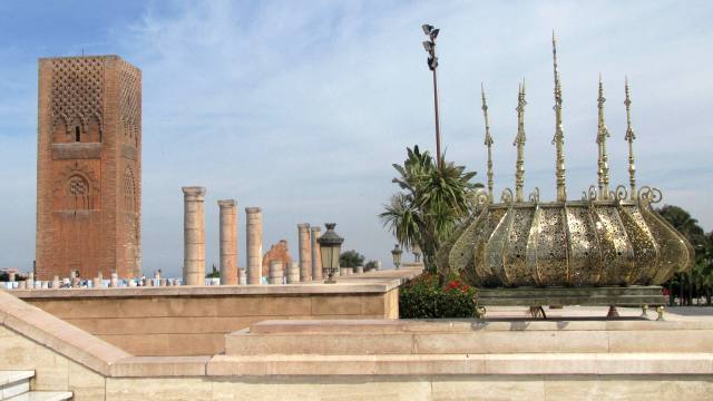 Maroc Rabat tour Hassan vue du mausole