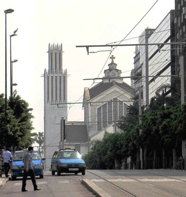 Maroc Rabat Cathedrale Saint Pierre vue depuis la place Mohamed V